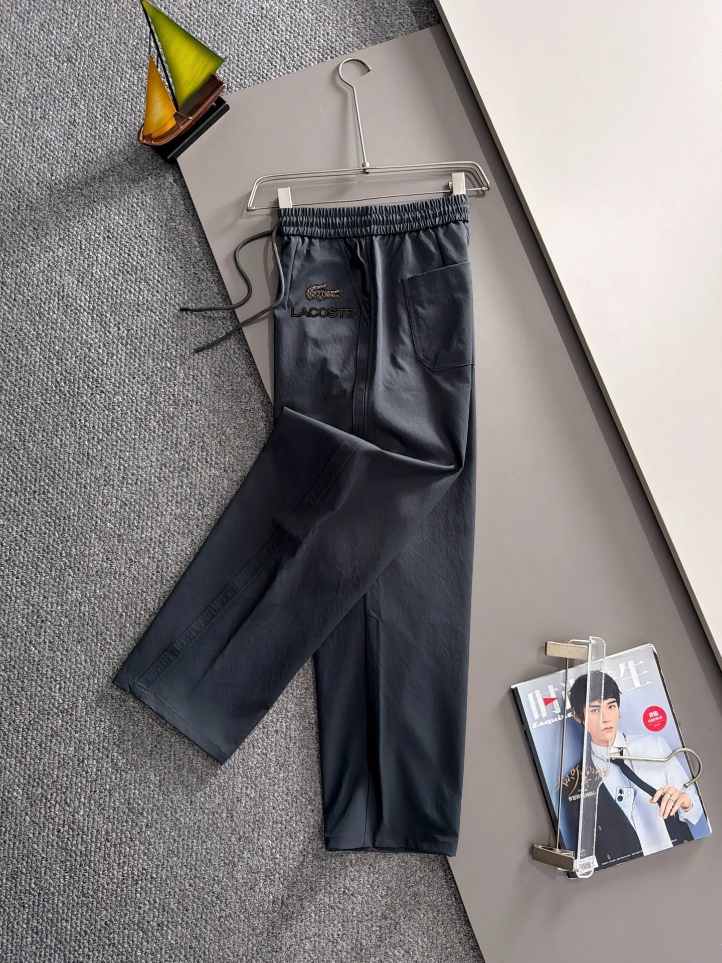 Crocodile 2026 spring and summer New Arrival casual pants, custom-made fabrics Breathable at the counter, high comfort, impeccable details, brand element design concept, reflecting high quality. It feels delicate and soft! It presents a casual cut and the upper body shape is great! Sizes:M-4XL